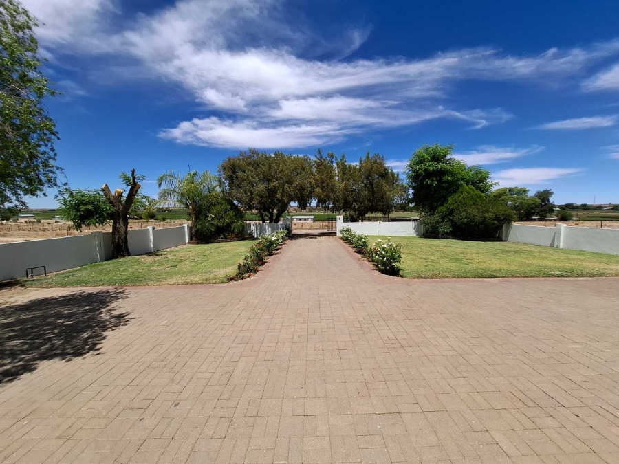 4 Bedroom Property for Sale in Upington Northern Cape